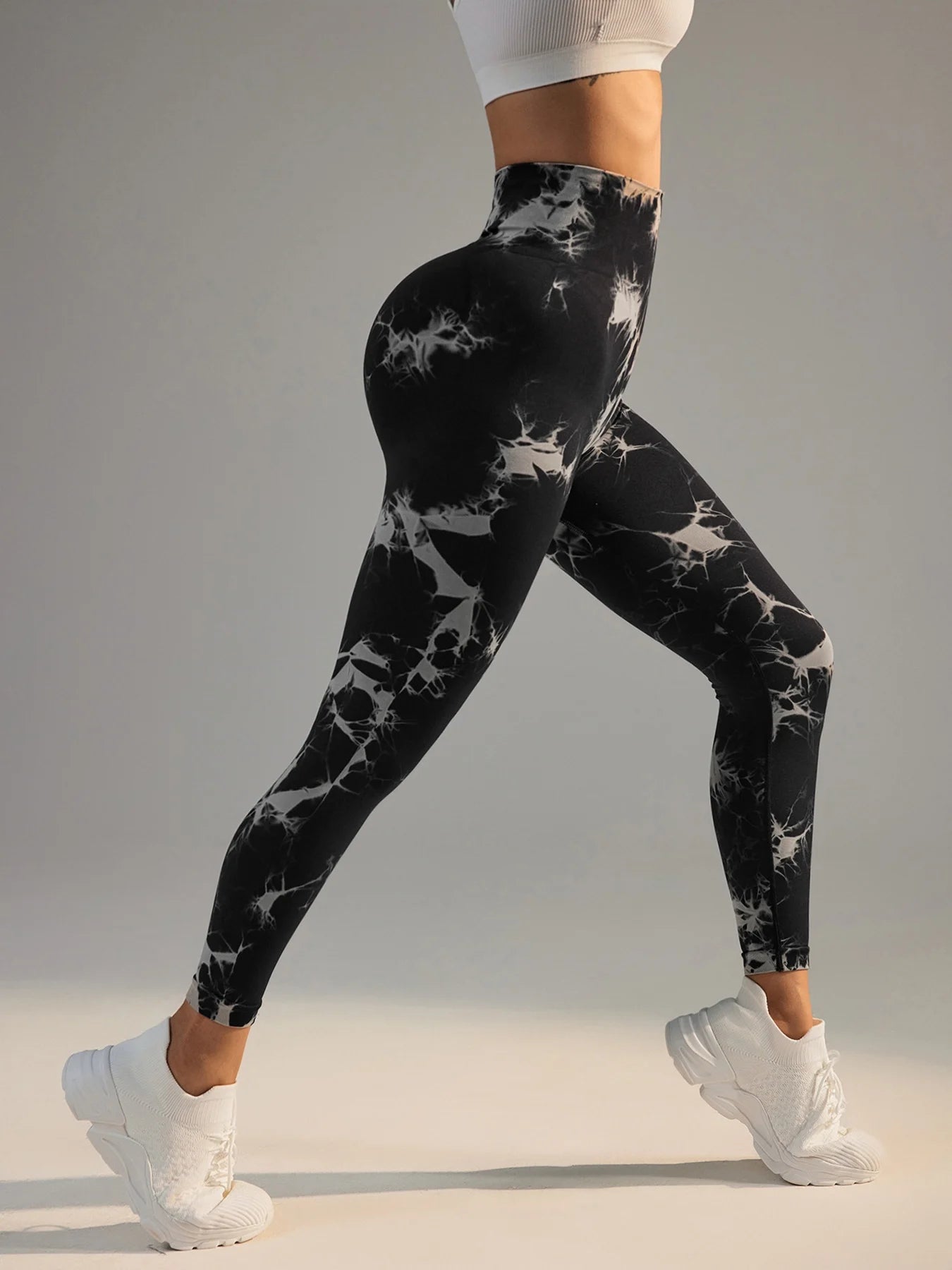 Legging de Yoga Taille Haute Sans Couture – Confort & Silhouette Sculptée | Douce Atte
